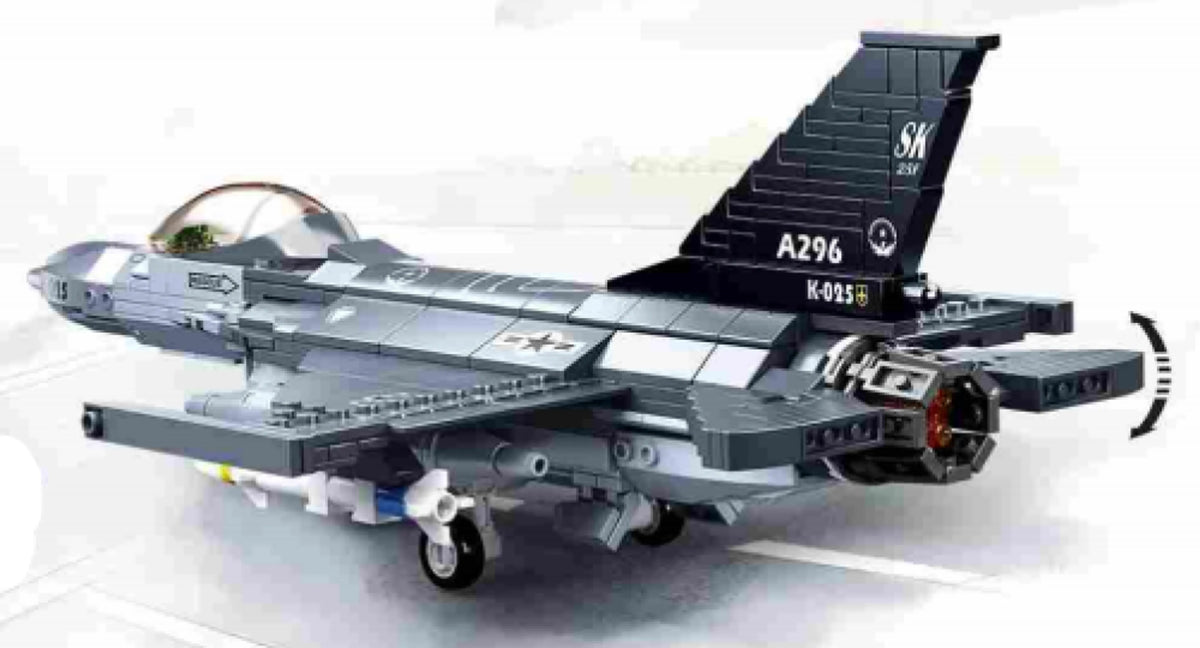 F-16C Falcon Fighter Jet Building Brick Kit (521 pcs)